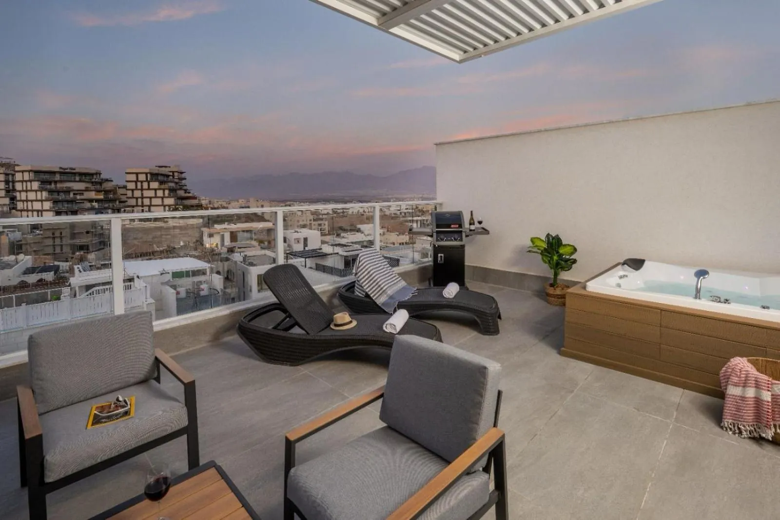 Mountain And Sea View - Penthouse With Private Pool Apartment Eilat