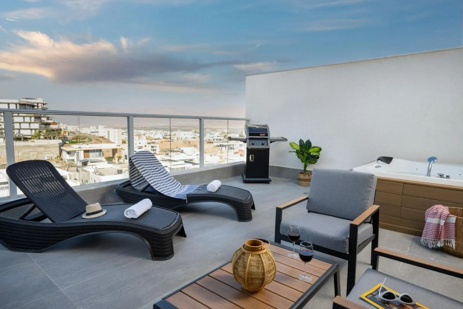 Apartmán Mountain And Sea View - Penthouse With Private Pool Ejlat 0*,